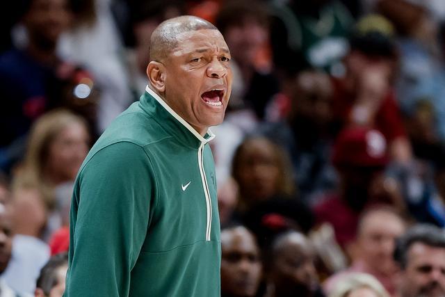 羽毛球亚锦赛：各单项四强出炉 高昉洁退役